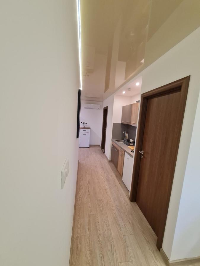 Airport Molko Apartments Surčin Esterno foto